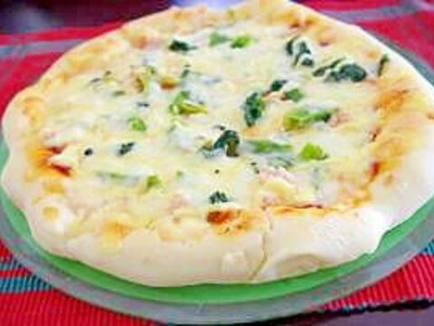 HBで簡単パン生地PIZZA